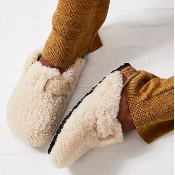 Birkenstock Boston Big Buckle Teddy Shearling Clogs In Eggshell Teddy - Picture 1 of 14